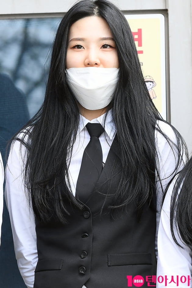 [TEN 포토] 시그니처 셀린 '4.15 총선 사전투표 참여했어요'