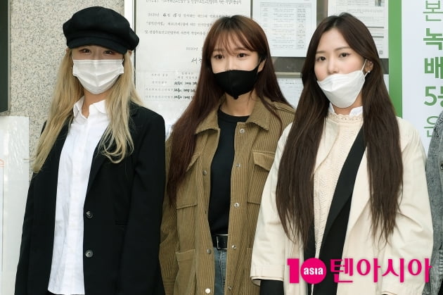 [TEN 포토] 네이처 루X소희X채빈 '마스크 너머 보이는 예쁨'