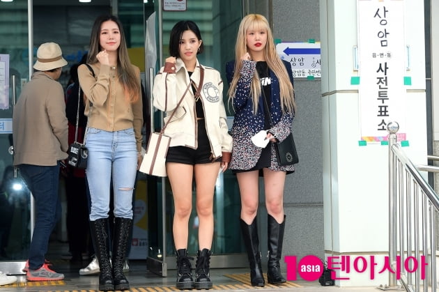 [TEN 포토] 여자아이들 미연X소연X수진 '사전투표 참여합니다'