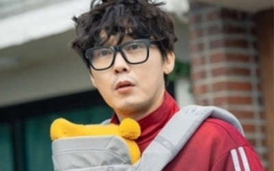 '오 마이 베이비' 박병은, 트레이닝복+아기띠…초보아빠 애환