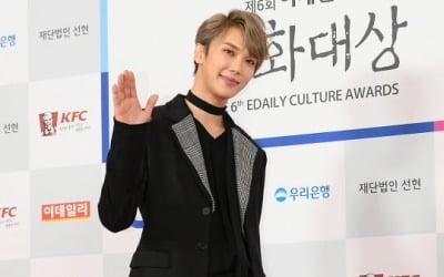 박정민, 교통사고 사진 보니…'찌그러진 차'