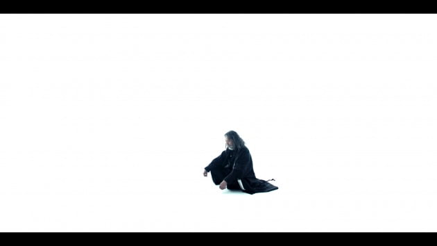 '별일' 뮤직비디오 캡처.