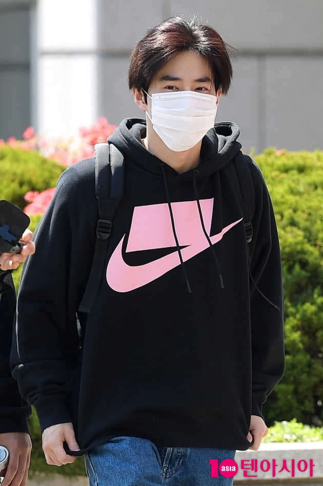 [TEN 포토] 엑소 수호 '눈만 나와도 짙은 잘생김'