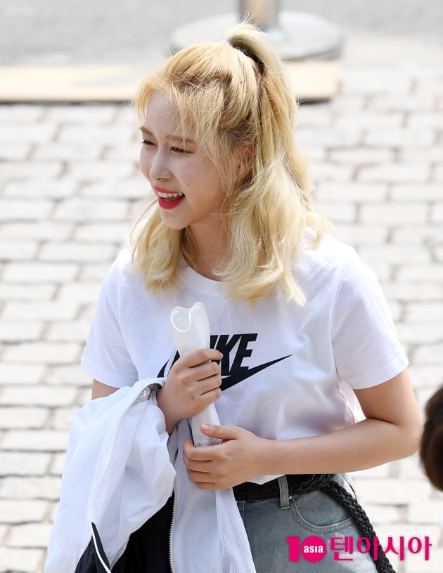 [TEN 포토] 우주소녀 다영 '팬들과의 만남은 즐거워~'