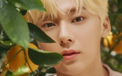 뉴이스트 민현, 천상계 비주얼…향수 브랜드 티저 공개