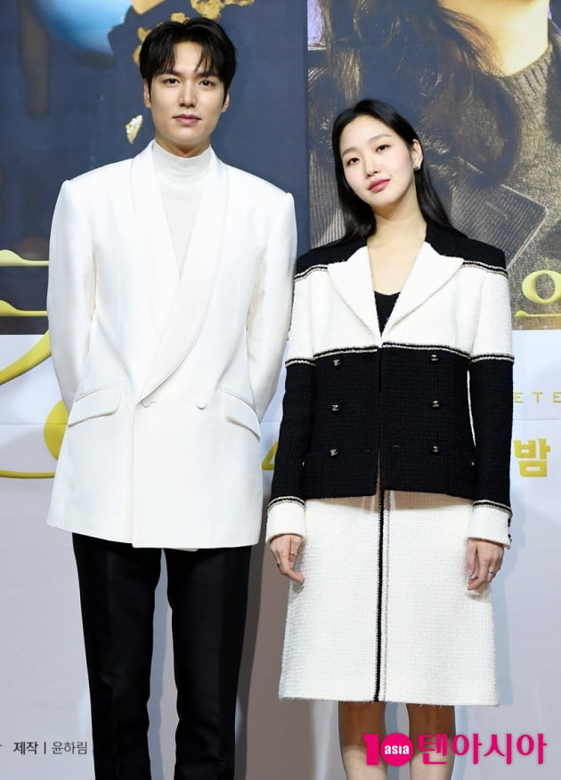 [TEN 포토] '더 킹' 이민호-김고은 '로맨스 선남선녀'