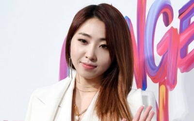 공민지, 소속사와 분쟁 종료…"자유 얻었다, 더 자주 인사드릴 것"