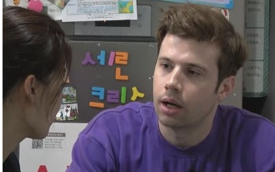 때가 어느 땐데…'어서와' 크리스 존슨 "가문 위해 셋째는 아들로"