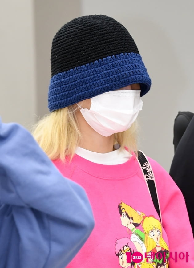 [TEN 포토] 트와이스 모모 '제주도 뮤직비디오 찍고 왔어요'