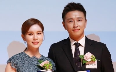 진태현♥박시은, 코로나19 피해 장애가정에 1238만원 기부 "조금이라도 힘 되길"