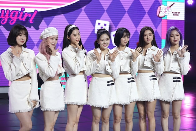 [TEN 포토] 오마이걸 '8개월 만에 멋지게 컴백'
