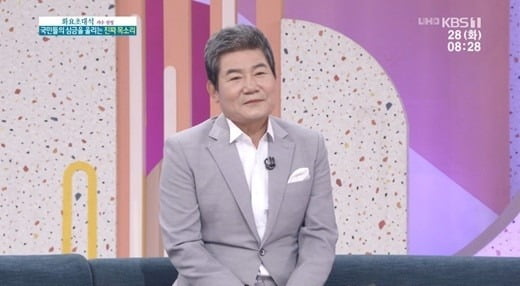 사진= SBS '아침마당'에 출연한 가수 진성.