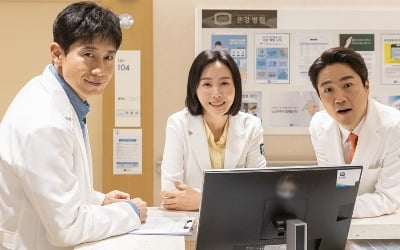 '영혼수선공' 신하균X태인호X박예진, 정신과 의사 3인방 레지던트 시절