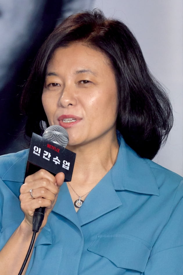 [TEN 포토] '인간수업' 윤신애 대표, '차분한 인사'