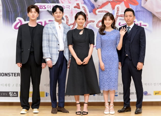 [TEN 포토] SBS 새 아침연속극 '엄마가 바람났다' 주인공들
