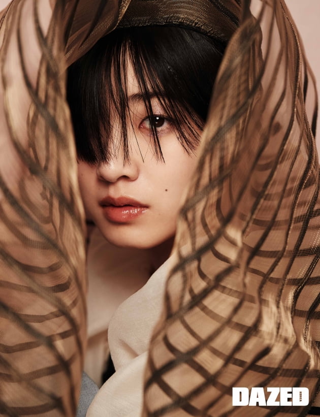 이주영 화보./ 사진제공=데이즈드