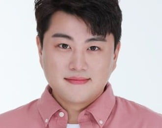 [스타탐구생활] '트바로티' 김호중 인기, 진(眞) 부럽지 않네