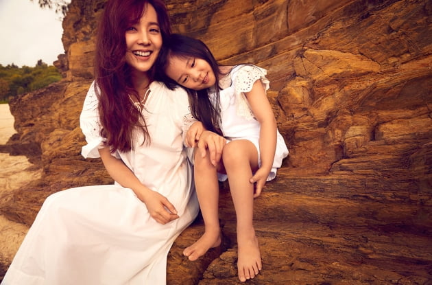 유진-로희./ 사진제공=H&M