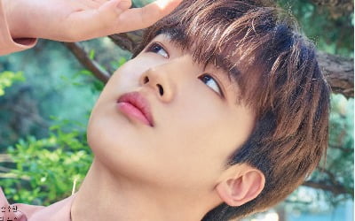 'TEN star 커버스토리' 천의 얼굴 김요한