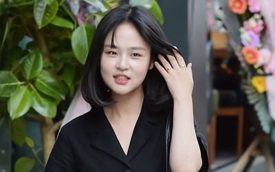 [단독] '부부의 세계' 심은우, 첫 예능 출연…'온앤오프'서 요가 라이프 공개