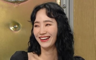 '라스' 핫펠트 "페미니스트 선언 후회하지 않는다"