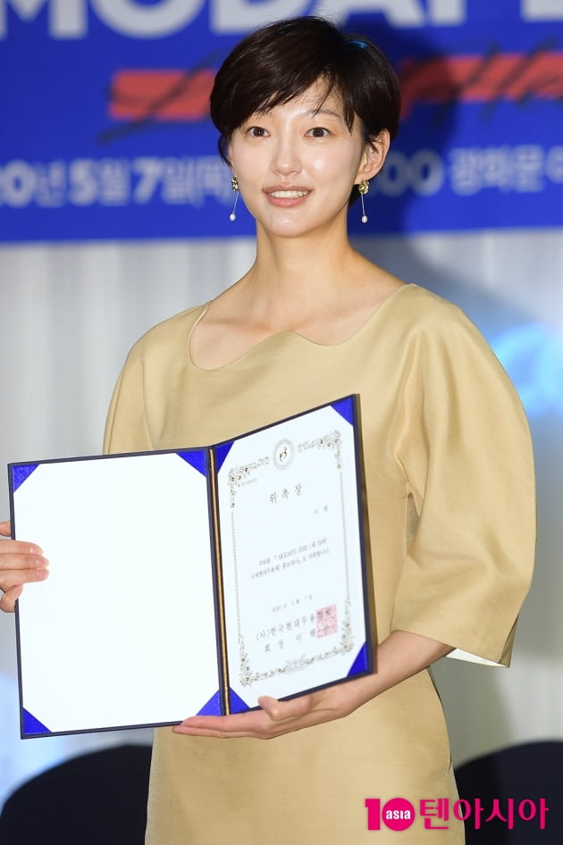 [TEN 포토] 이엘 '모다페의 새 얼굴'