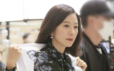 '부부의 세계' 김희애, 카메라 밖 모습은? '반전'