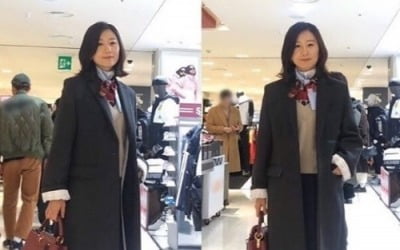 김희애, '부부의 세계' 비하인드컷 공개…독보적 우아美