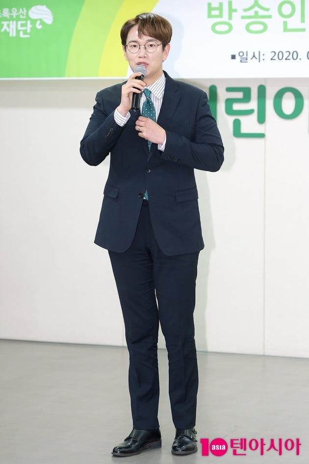 [TEN 포토] 장성규 '어린이들에게 힘이 될게요'