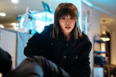 '더 킹' 김고은, 대한제국에도 있었다…범죄자 '루나' 등장