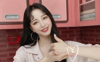 한예슬, '장동건♥' 고소영 지목 이어 받았다 "덕분에 챌린지 참여"