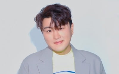 김호중 "'미스터트롯'하며 10kg 감량, 팬들 사랑에 다시 쪘다" [화보]