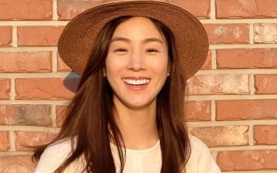 '이휘재♥' 문정원, 모자 쓰고 청순美 가득…소녀 같은 사랑스러움