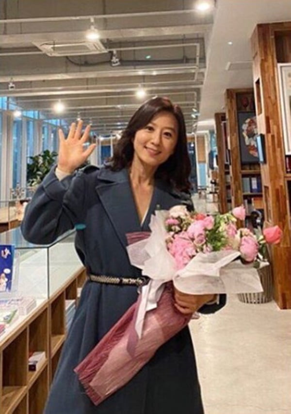 김희애 / 사진 = 김희애 인스타그램
