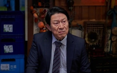 '꼰대인턴' 김응수 "실제로는 꼰대 아냐"[일문일답]