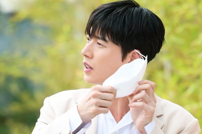 [TEN 포토] '꼰대인턴' 박해진, '마스크 속 잘생김'