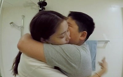 '편스토랑' 오윤아 아들 민이, 특별 홈스쿨링에 '뽀뽀 또 뽀뽀'