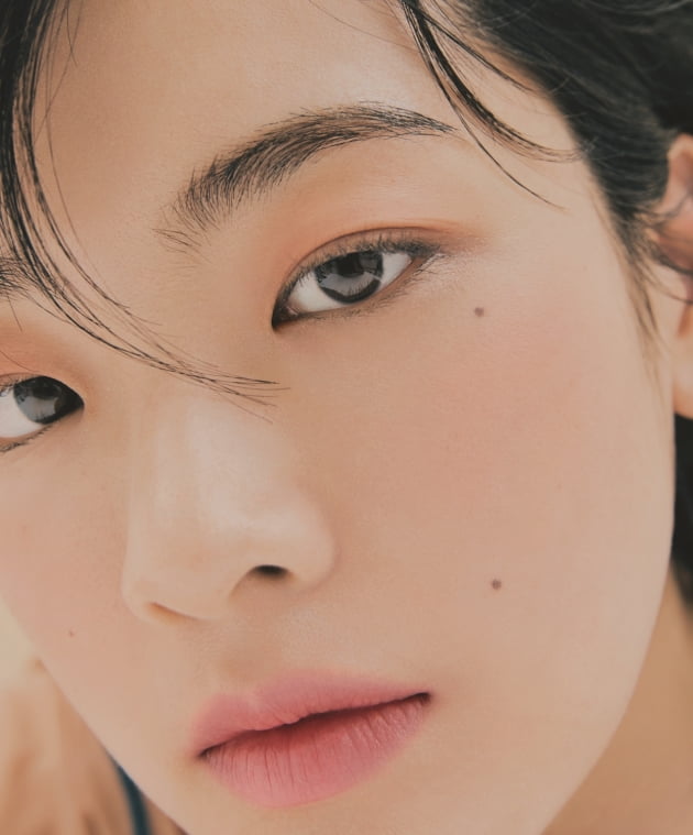 이주영 뷰티화보./ 사진제공=싱글즈