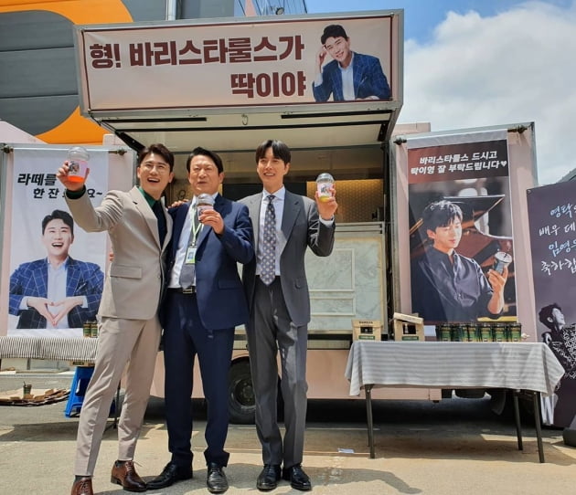 가수 영탁(왼쪽부터), 배우 김응수, 박해진 /사진= 영탁 인스타그램