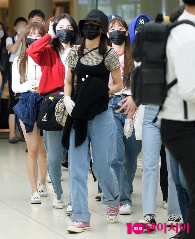 [TEN 포토] 이달의소녀 '공항 마비시킨 인기'