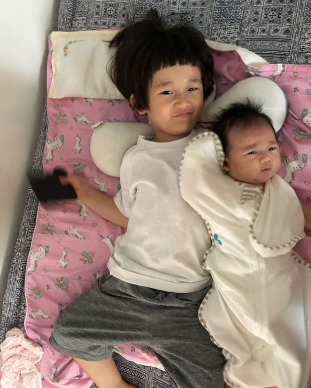 봉태규 "♥하시시박, 딸 생일이지만 제일 박수 받아야할 사람"…예쁜 부부