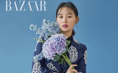 김지원, 청초+고혹 오가는 아름다움 [화보]