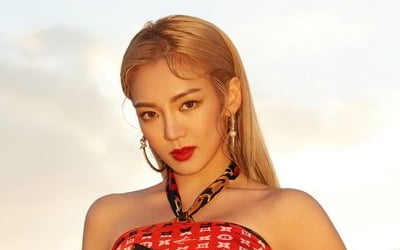 '굿걸' 소녀시대 효연, 무대 찢었다…레전드 걸그룹 명성 입증