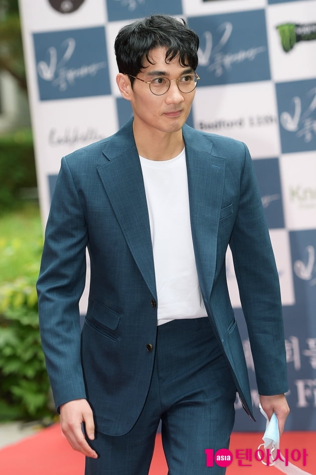 [TEN 포토] '들꽃영화상' 엄태구, '늠름한 발걸음'