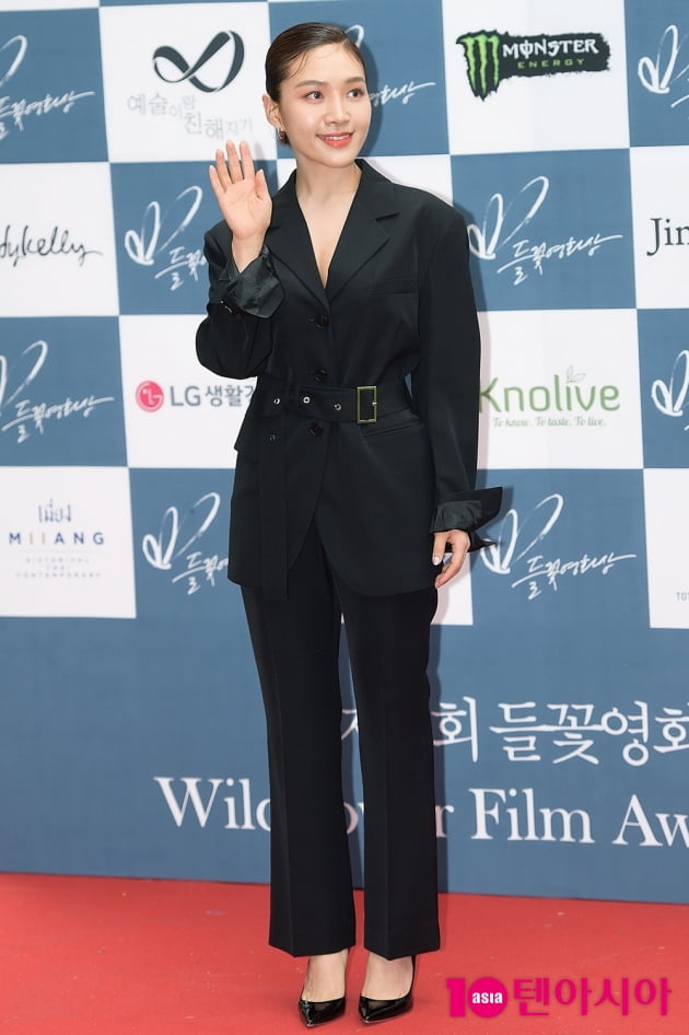 [TEN 포토] '들꽃영화상' 최희서, '블랙스완'