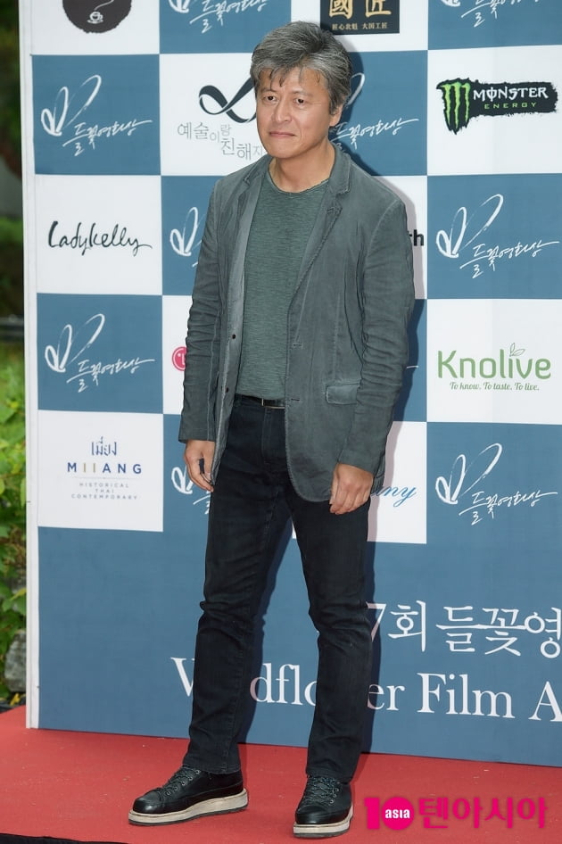 [TEN 포토] '들꽃영화상' 권해효, '넘사벽 카리스마'