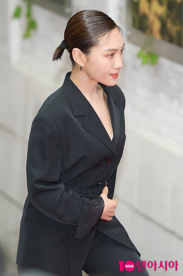 [TEN 포토] '들꽃영화상' 최희서, '아찔한 브이넥'