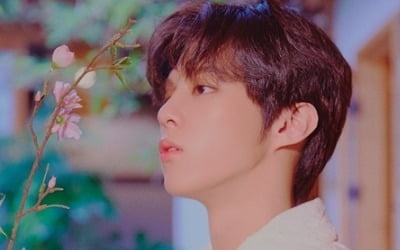 김우석, 오늘(25일) 솔로앨범 발매+V라이브 진행