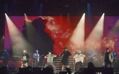 태양, 첫 솔로 미주 투어 어땠나…다큐 '백야'서 공개