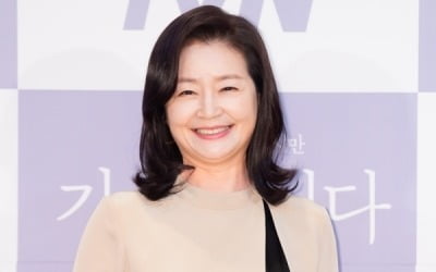 '가족입니다' 원미경 "대본 읽고 충격, 눈물 났다"